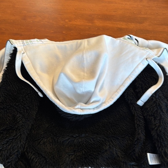 Fox Sasquatch Hoodie - Picture 10 of 12